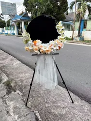 Bulat Hitam